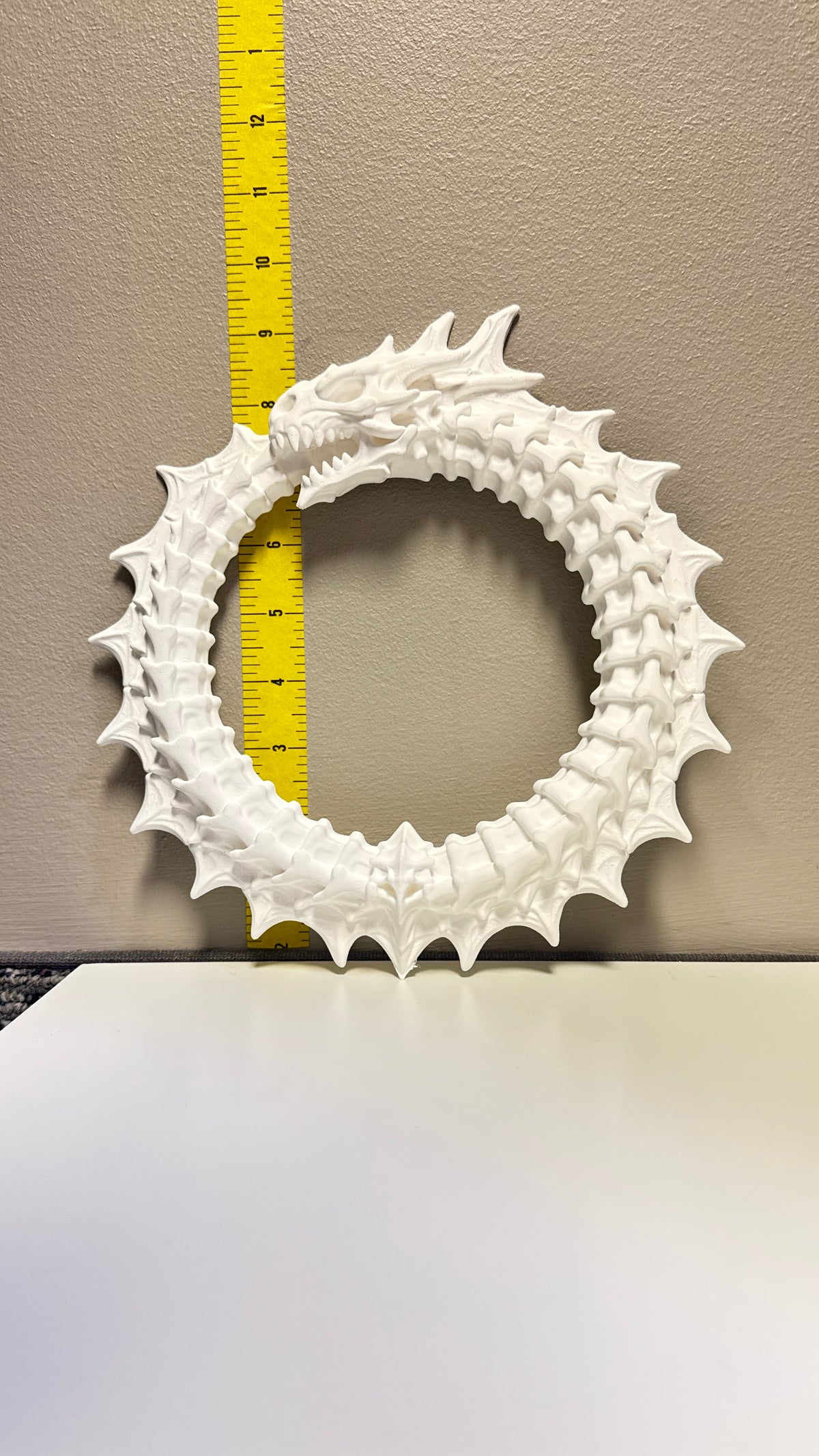 Dragon - Wreath - White - MD